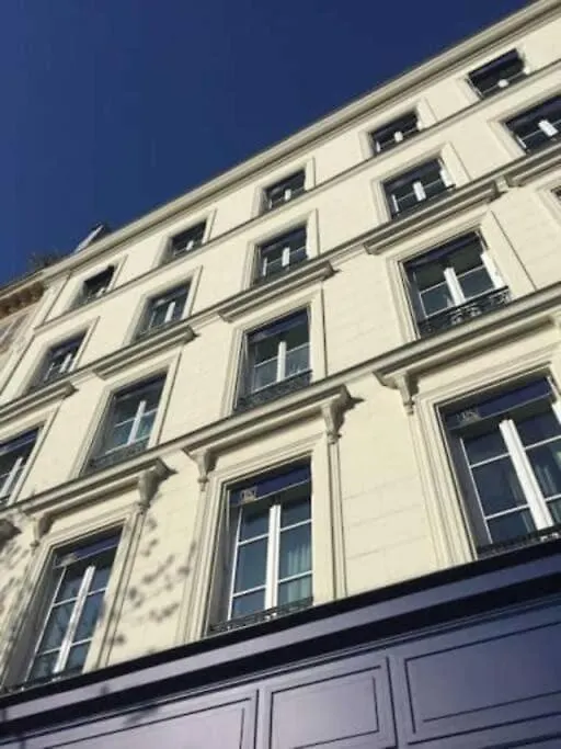 Cosy Pres Du Marais Apartment *